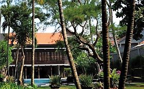 Surya Kencana Seaside Hotel